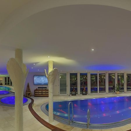 Suites & Spa Estugarda Exterior foto