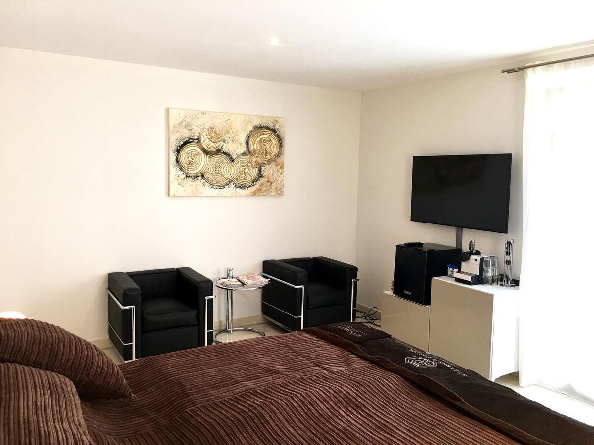 Suites & Spa Estugarda Exterior foto