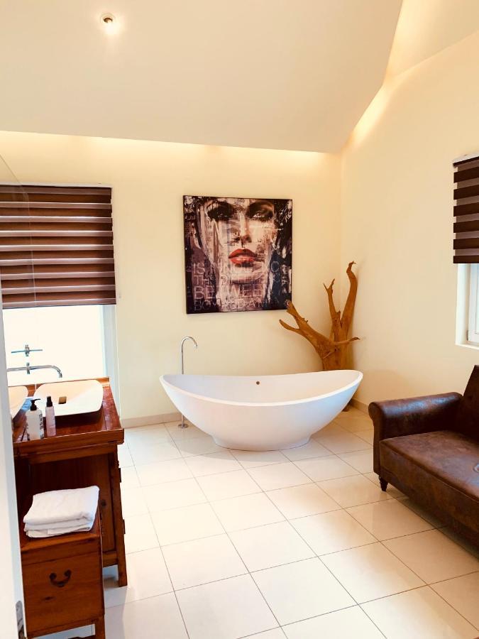 Suites & Spa Estugarda Exterior foto