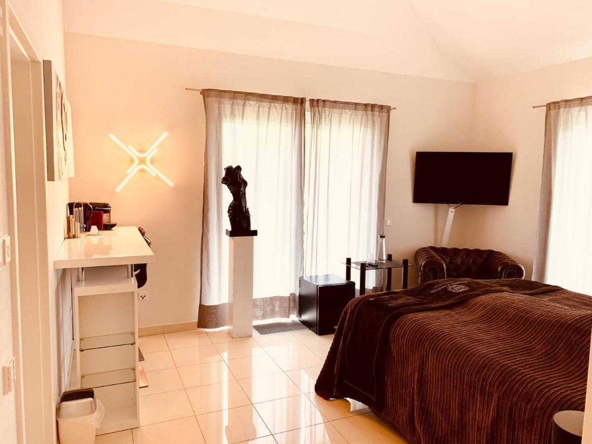 Suites & Spa Estugarda Exterior foto